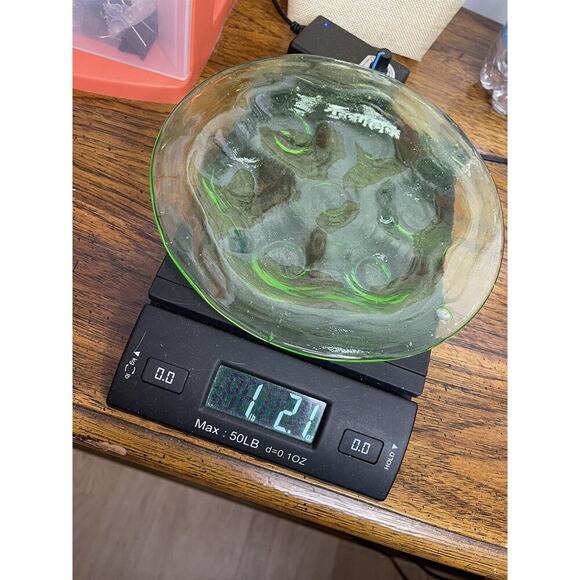 1920s Consolidated Glass Catalonia Green Bubble Uranium Salad Plate 8" Luncheon - Picture 9 of 9